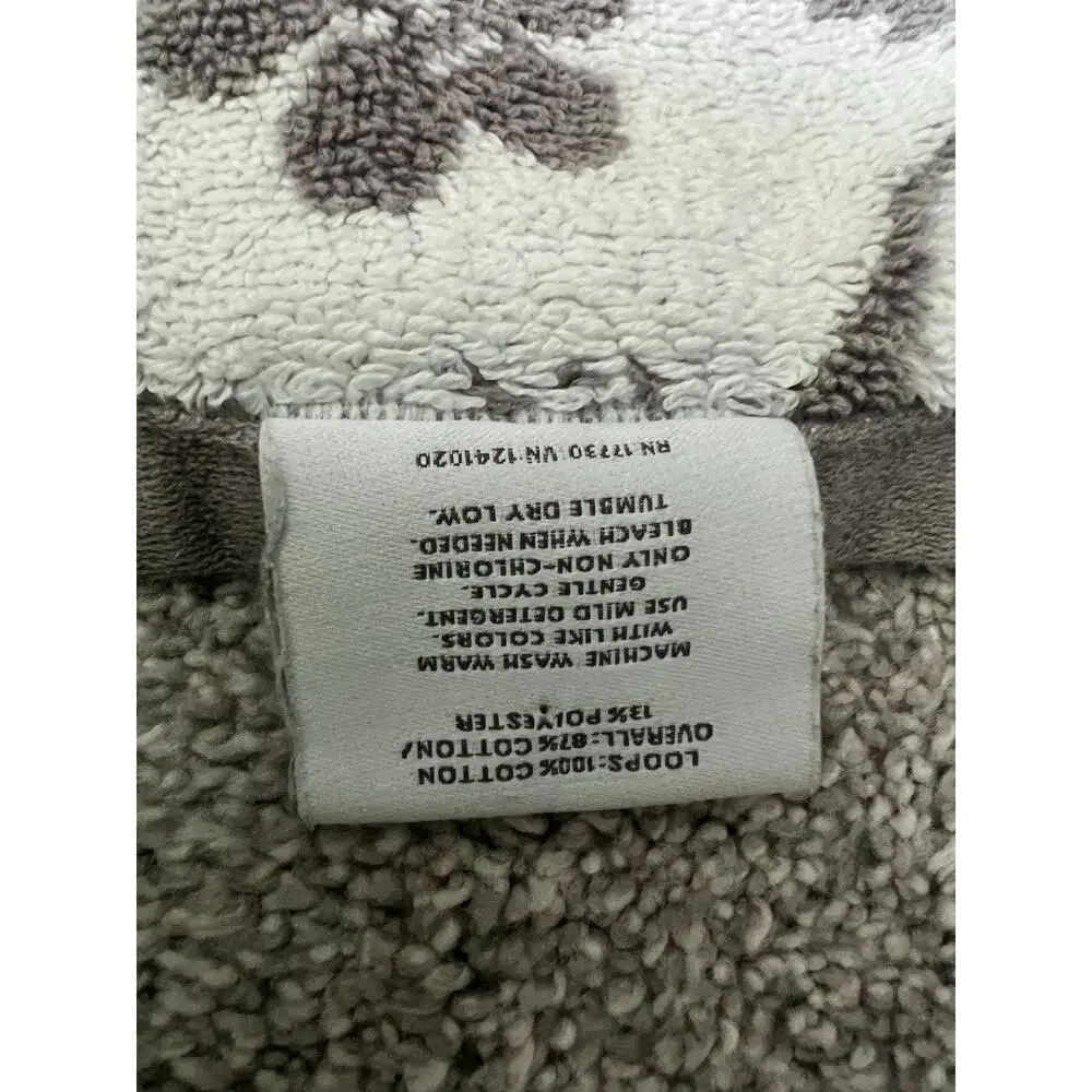 2 Threshold Performance Cotton Reversible Floral Bath Towel Gray White 61 x 31